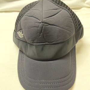 Black Lululemon meshback hat.